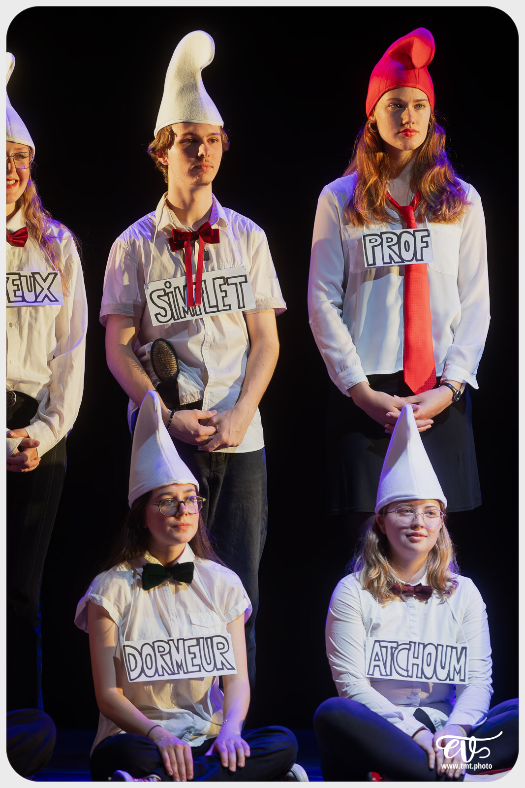 BLANCHE-NEIGE FOUTUE FORET